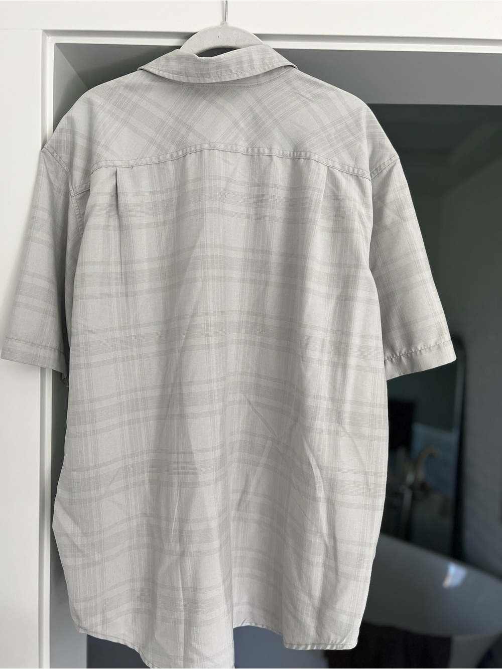 Orvis Men's Short Sleeve Tech Shirt gray plaid UPF 30 Sunglasses cleaner XL - Picture 3 of 7